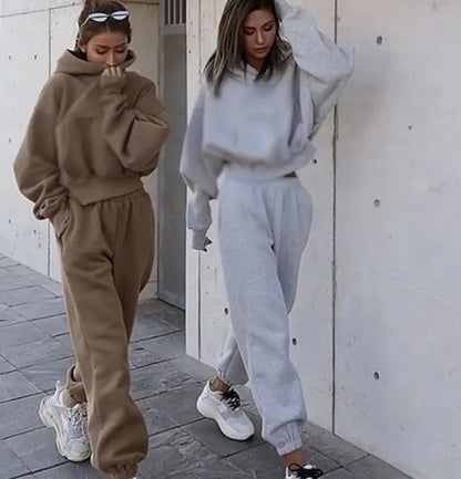 Women’s Lounge Hoodie – Soft Fleece Comfort Fit